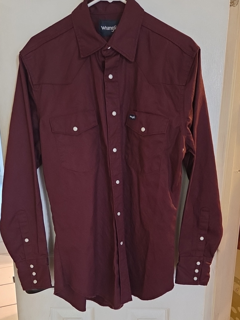 Wrangler Men's Pearl Snaps Western Shirt in Burgundy